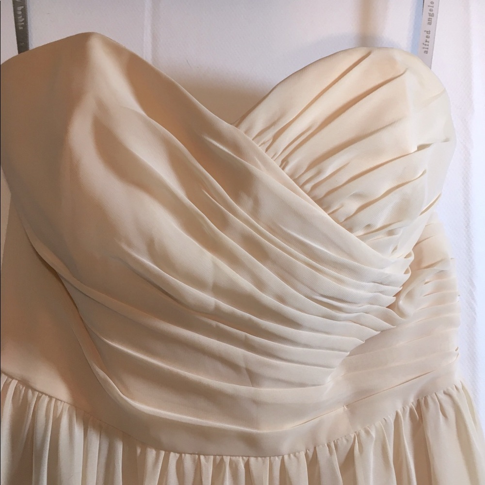 Beautiful dress for any formal occasion. Size 8 worn once.